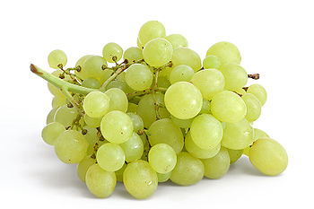350px-Table_grapes_on_white[1]