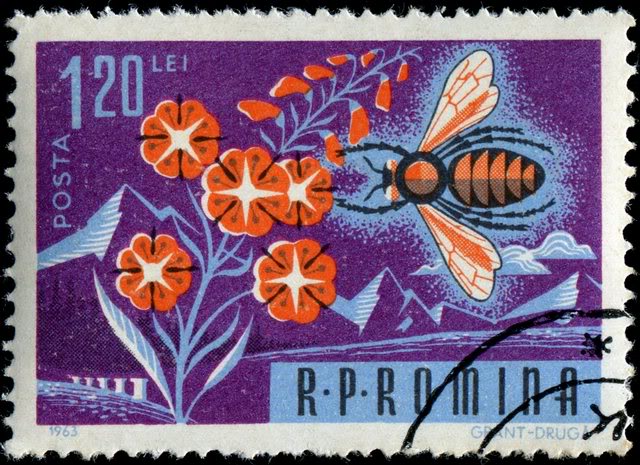 Romania1587BeePollinatingFlowers-12-12-86SG2082Litho-DrugaGrant[1]